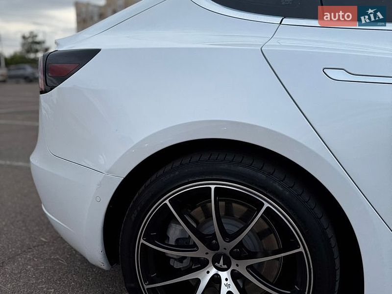 Седан Tesla Model 3 2020 в Одессе