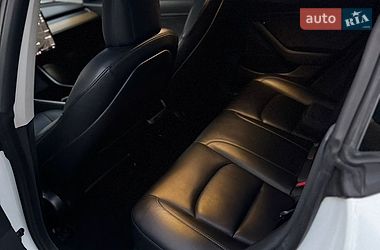Седан Tesla Model 3 2020 в Одессе