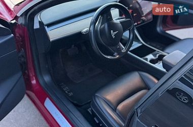 Седан Tesla Model 3 2018 в Киеве