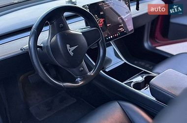 Седан Tesla Model 3 2018 в Киеве