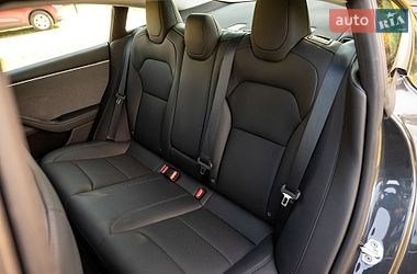 Седан Tesla Model 3 2025 в Ивано-Франковске