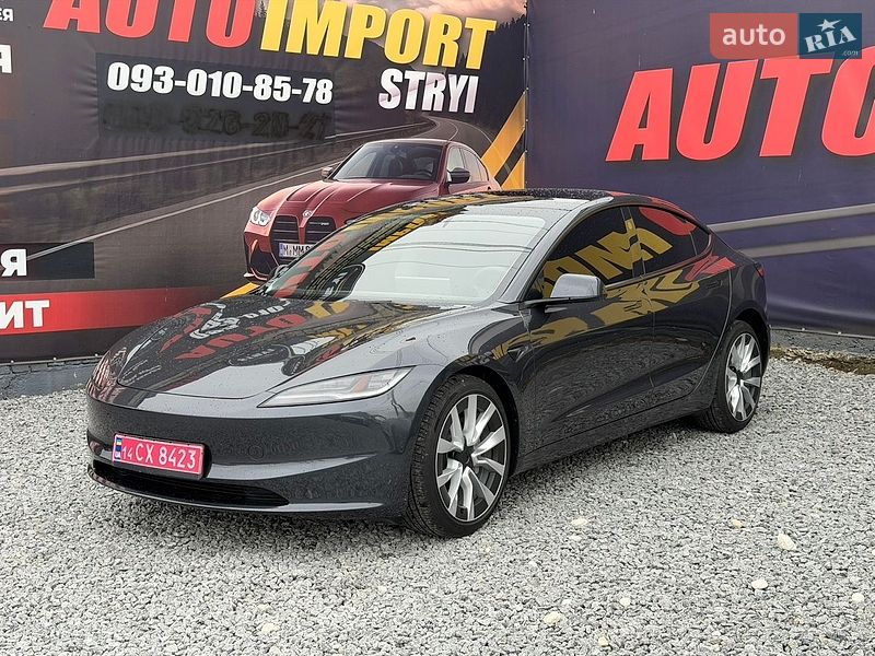 Tesla Model 3 2025