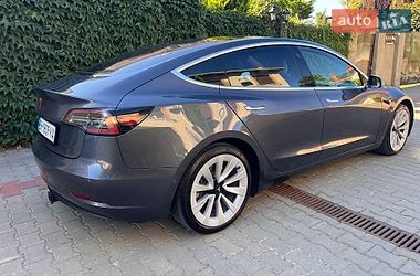 Седан Tesla Model 3 2019 в Одесі