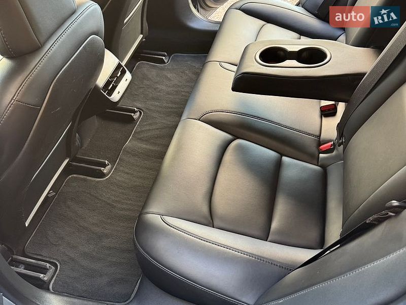 Седан Tesla Model 3 2018 в Днепре