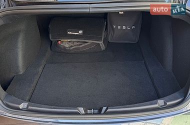 Седан Tesla Model 3 2018 в Днепре