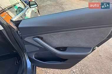 Седан Tesla Model 3 2018 в Днепре