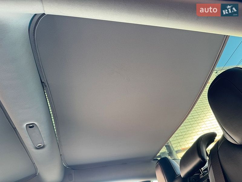 Седан Tesla Model 3 2018 в Днепре