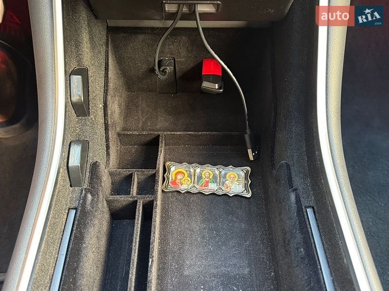 Седан Tesla Model 3 2018 в Днепре