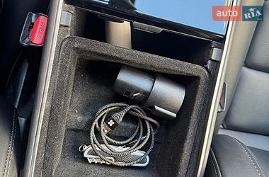Седан Tesla Model 3 2018 в Днепре