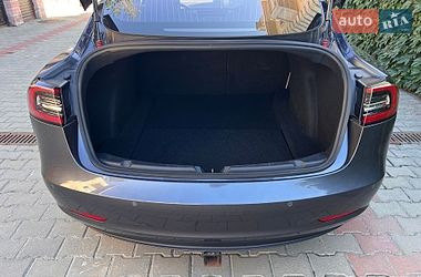 Седан Tesla Model 3 2019 в Одесі