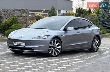 Седан Tesla Model 3 2025 в Стрые