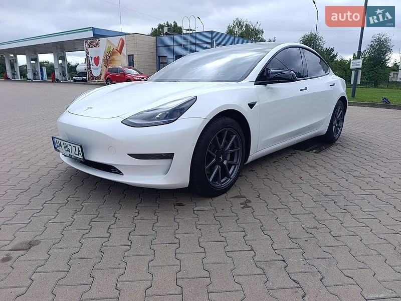 Tesla Model 3