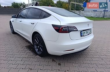 Седан Tesla Model 3 2021 в Житомире