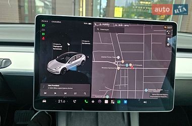 Седан Tesla Model 3 2021 в Киеве
