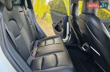 Седан Tesla Model 3 2019 в Ковелі