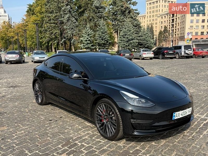 Седан Tesla Model 3 2023 в Харкові Седан Tesla Model 3 2023 в Харкові