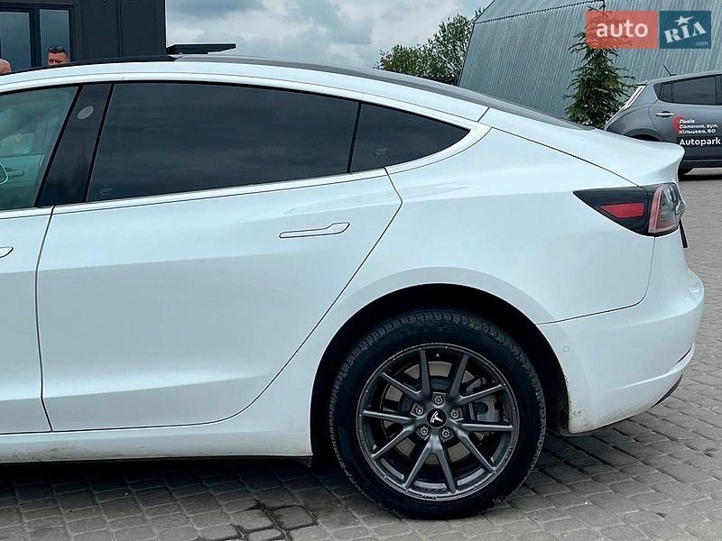 Седан Tesla Model 3 2020 в Дрогобыче фото 7 Седан Tesla Model 3 2020 в Дрогобыче