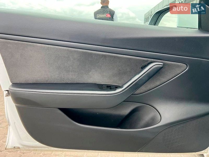 Седан Tesla Model 3 2020 в Дрогобыче фото 18 Седан Tesla Model 3 2020 в Дрогобыче