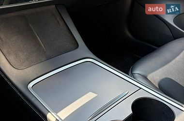 Седан Tesla Model 3 2021 в Киеве фото 17 Седан Tesla Model 3 2021 в Киеве
