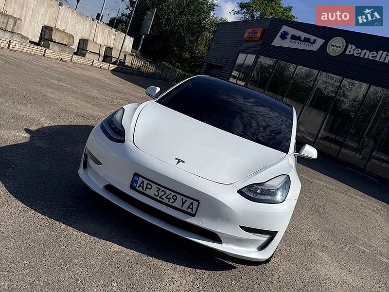 Седан Tesla Model 3 2018 в Запорожье