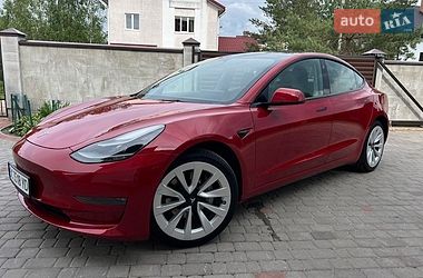 Седан Tesla Model 3 2022 в Львові