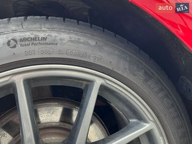Седан Tesla Model 3 2022 в Луцке