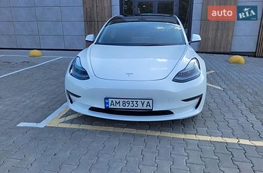 Седан Tesla Model 3 2022 в Житомирі