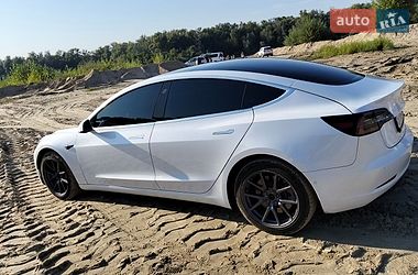 Седан Tesla Model 3 2019 в Дніпрі