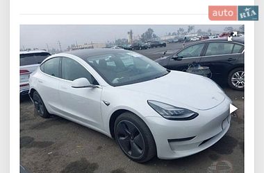 Седан Tesla Model 3 2019 в Дніпрі