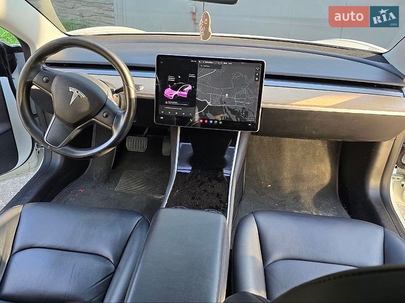 Седан Tesla Model 3 2019 в Дніпрі
