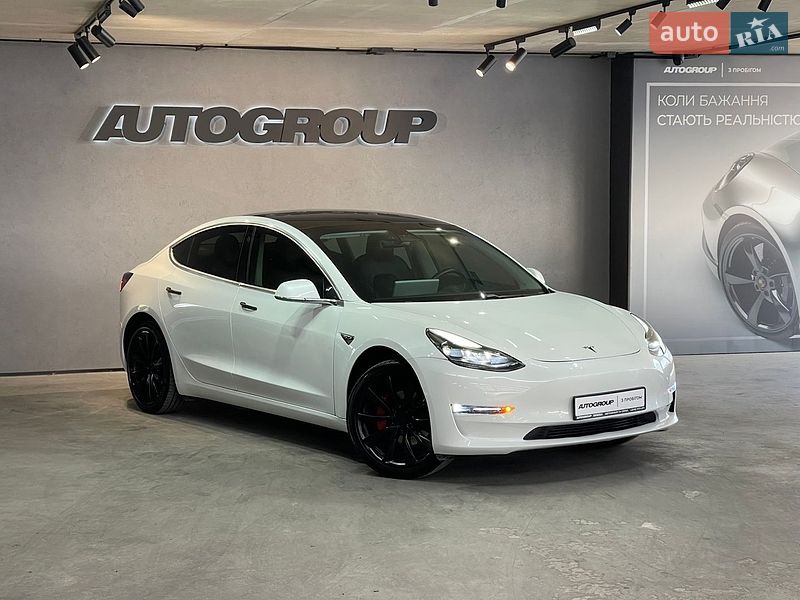 Седан Tesla Model 3 2020 в Одесі фото Седан Tesla Model 3 2020 в Одесі