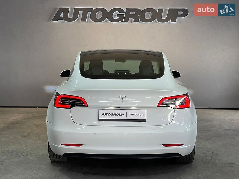 Седан Tesla Model 3 2020 в Одесі фото 10 Седан Tesla Model 3 2020 в Одесі