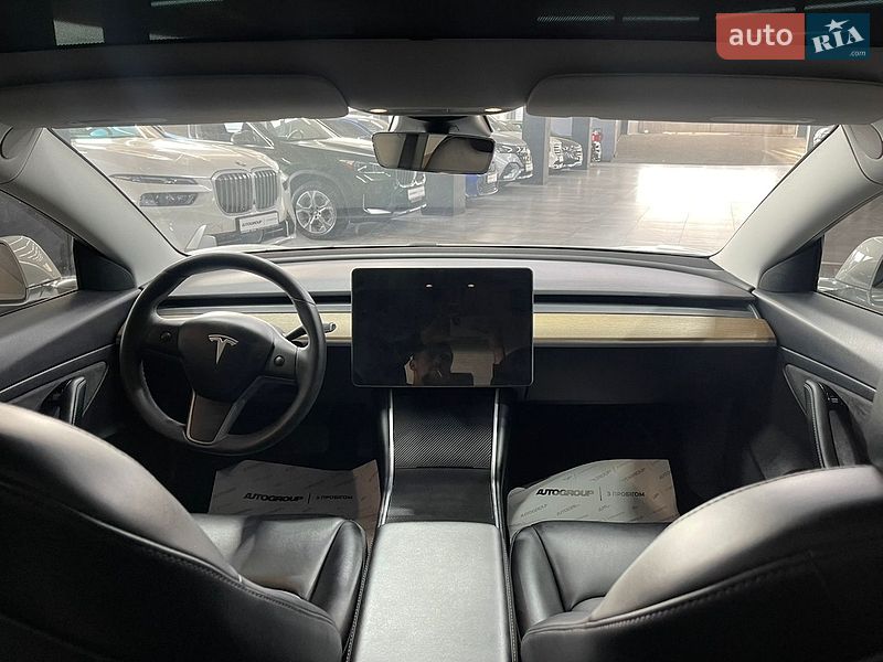 Седан Tesla Model 3 2020 в Одесі фото 18 Седан Tesla Model 3 2020 в Одесі