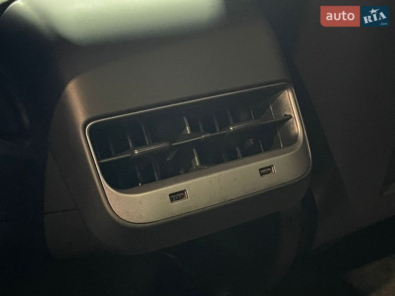 Седан Tesla Model 3 2020 в Одесі фото 19 Седан Tesla Model 3 2020 в Одесі