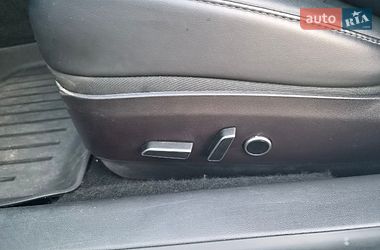 Седан Tesla Model 3 2021 в Киверцах