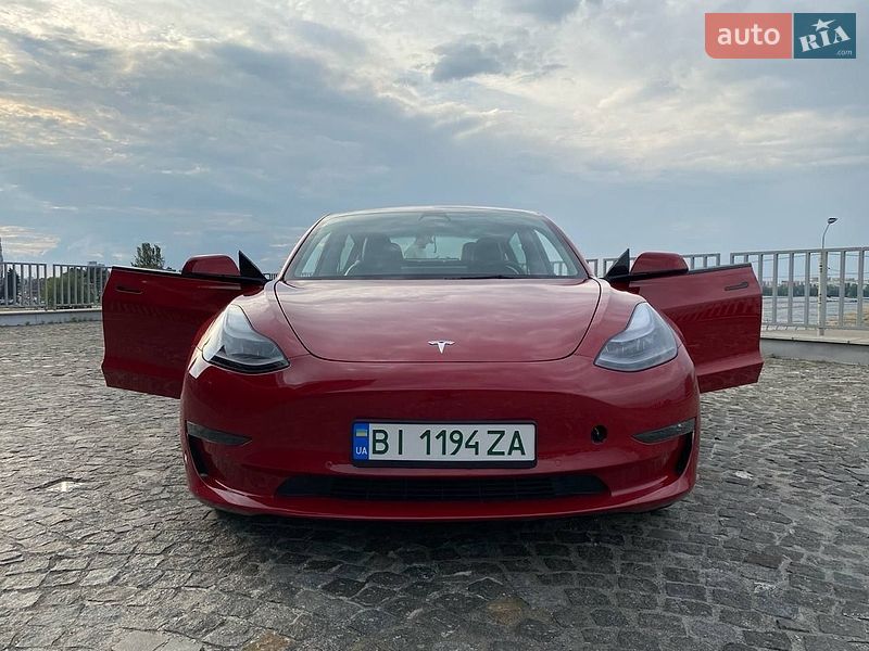 Tesla Model 3 2022