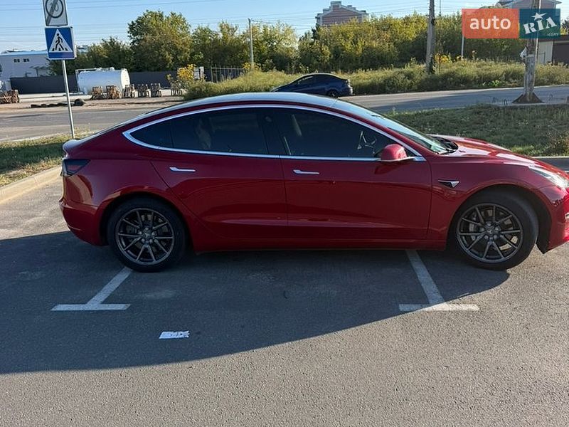 Седан Tesla Model 3 2019 в Белогородке фото 6 Седан Tesla Model 3 2019 в Белогородке