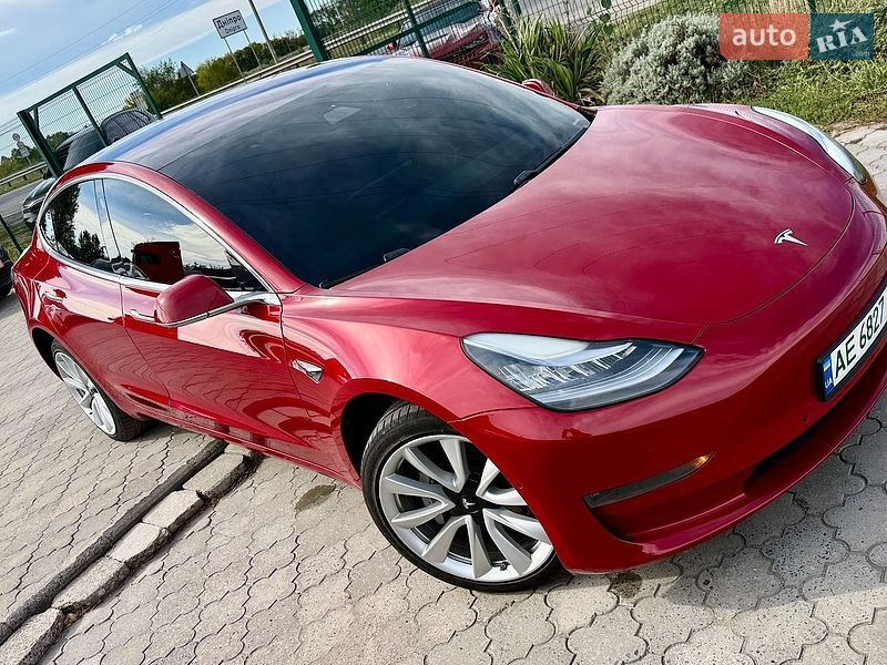 Tesla Model 3 2018
