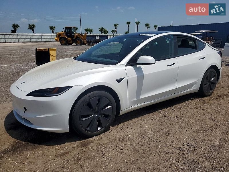 Tesla Model 3 2024