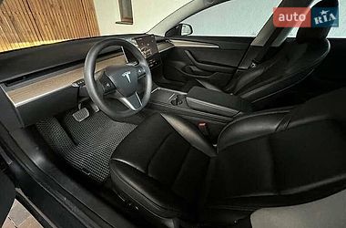 Седан Tesla Model 3 2022 в Киеве