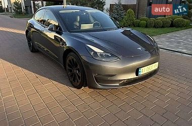Седан Tesla Model 3 2022 в Киеве