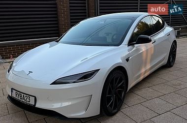 Седан Tesla Model 3 2024 в Киеве