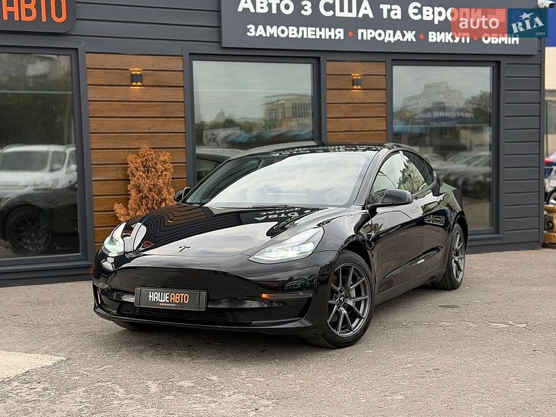 Tesla Model 3 2023