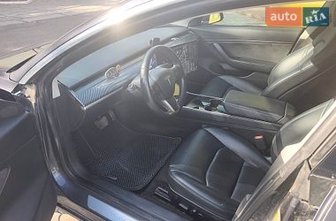 Седан Tesla Model 3 2019 в Рівному