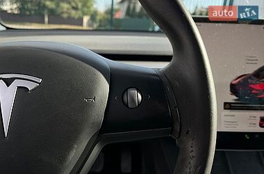 Седан Tesla Model 3 2022 в Коломые