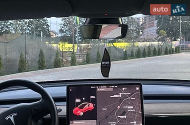 Седан Tesla Model 3 2019 в Ивано-Франковске