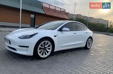 Седан Tesla Model 3 2021 в Кривом Роге