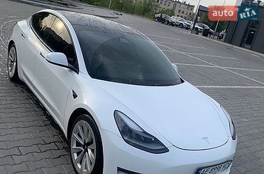Седан Tesla Model 3 2021 в Кривом Роге