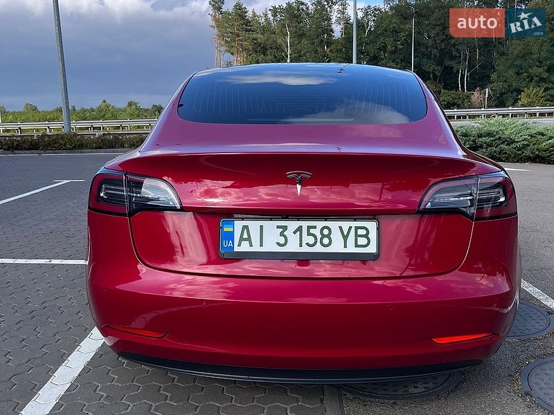 Седан Tesla Model 3 2019 в Киеве