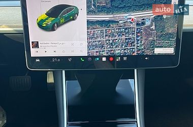 Седан Tesla Model 3 2019 в Киеве